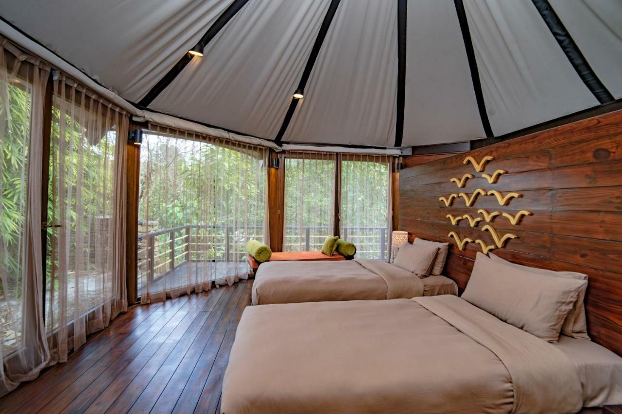 The Pavilions Himalayas Lake View Pokhara Exterior foto